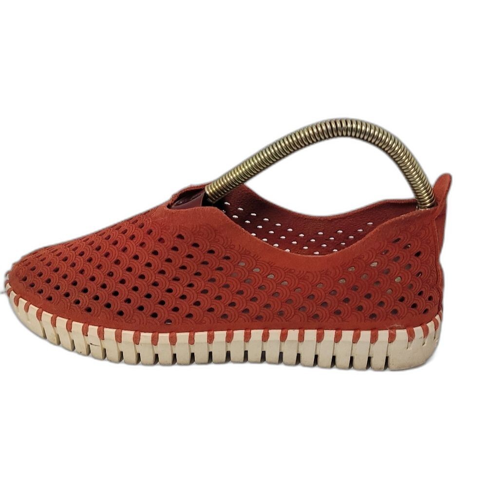 Ilse Jacobsen Hornbaek Red Tulip 139 Suede Perforated Slip On Shoe Women 38 EU